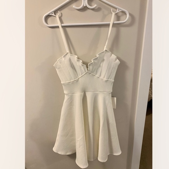 Lulu’s White Dress - Picture 5 of 7